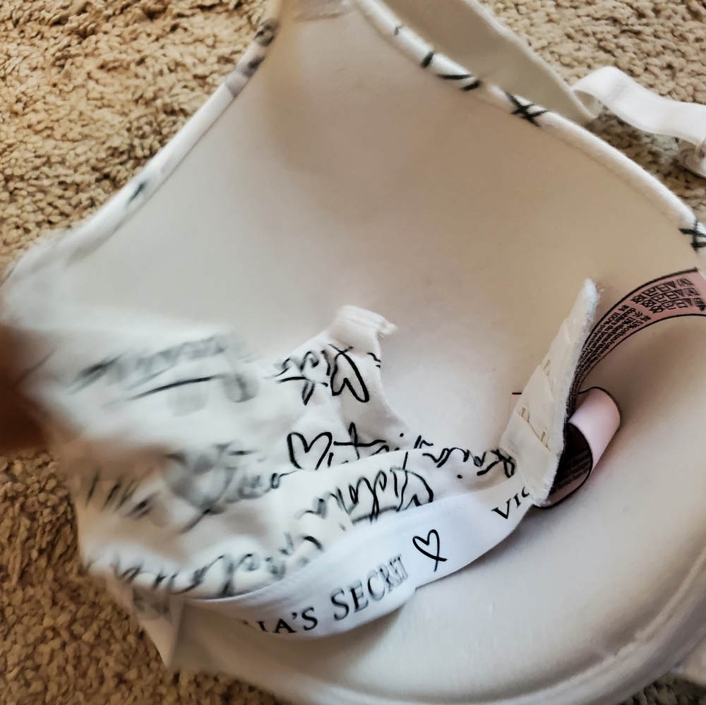 Victoria's secret T shirt bra - Picture 3 of 3
